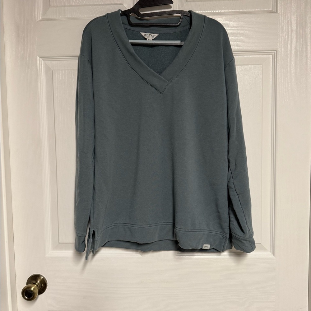 Orvis V-Neck Long Sleeve Sweatshirt in Green Size Medium